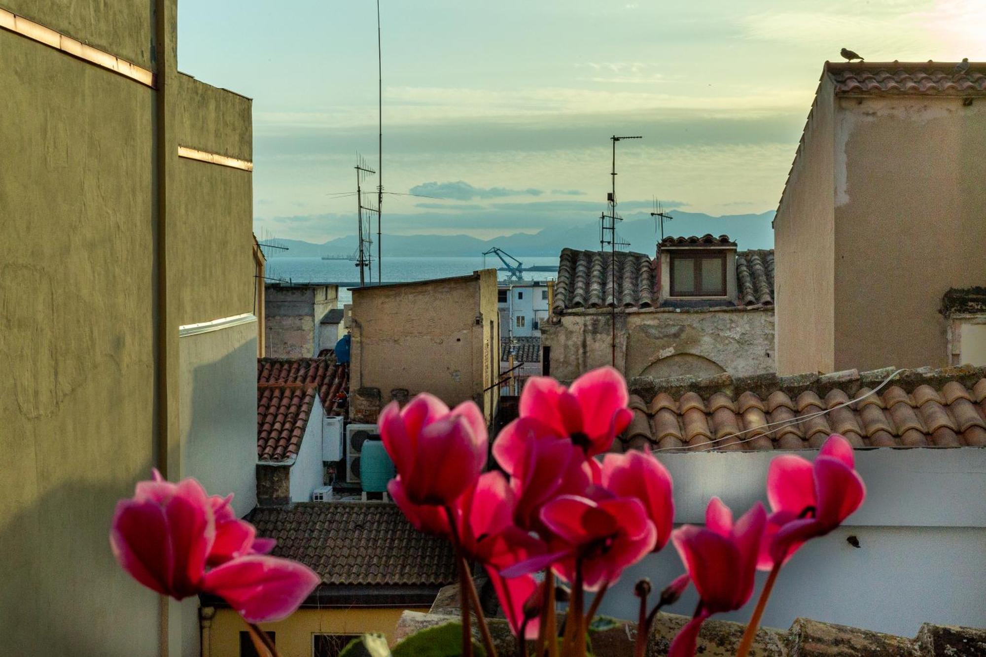 Mch-Marina Charming House Apartment Cagliari Luaran gambar